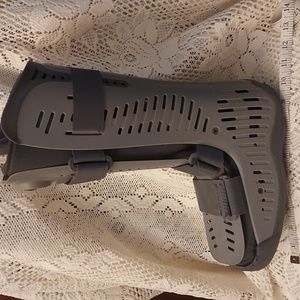 Used REBOUND Air Walker Brace , Size S measures10 inches long, 14 1/2inches high
